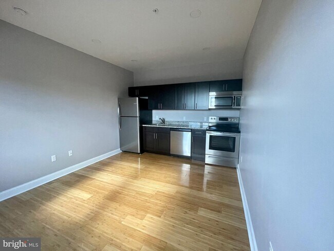 Foto del edificio - 4111 Ludlow St