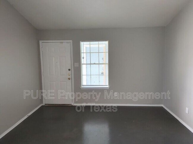 Foto del edificio - 608 Greenlawn Blvd