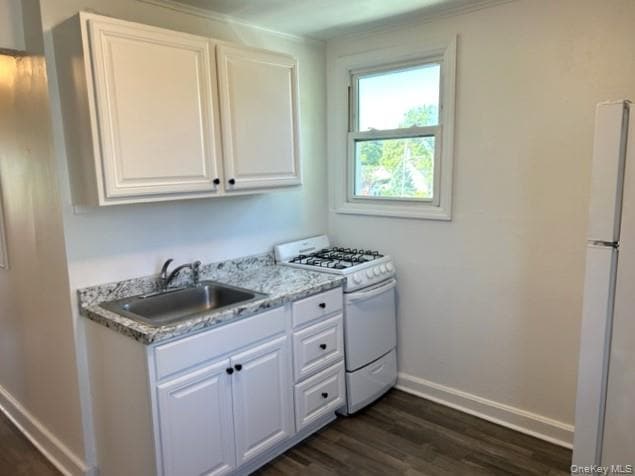 Building Photo - 578 S 15th St