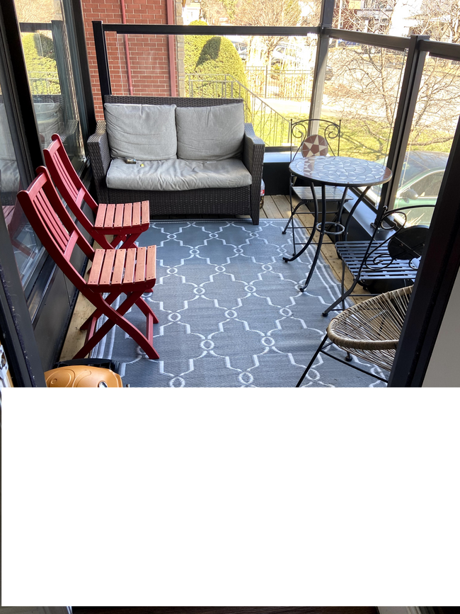 Building Photo - 287 Currell Av