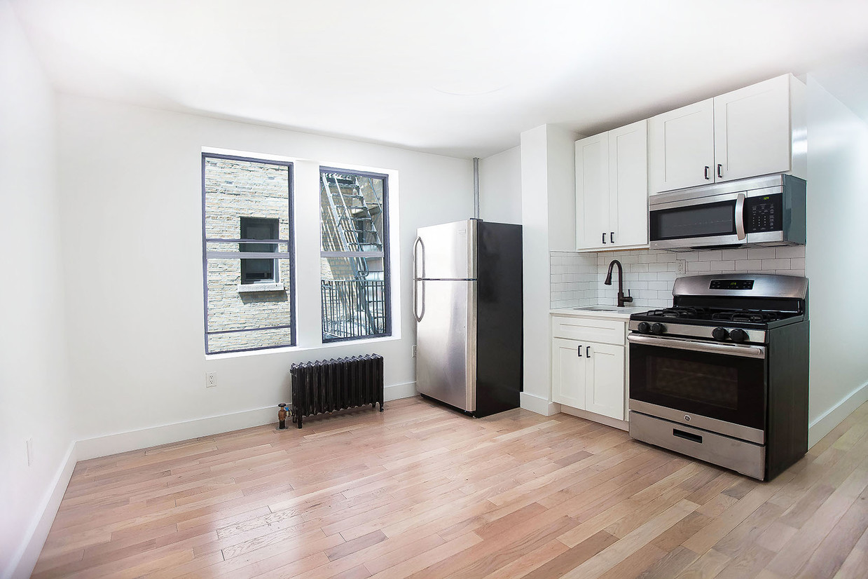 Foto principal - 137 W 137th St