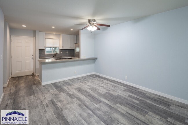Building Photo - 95-652 Wikao St #F104