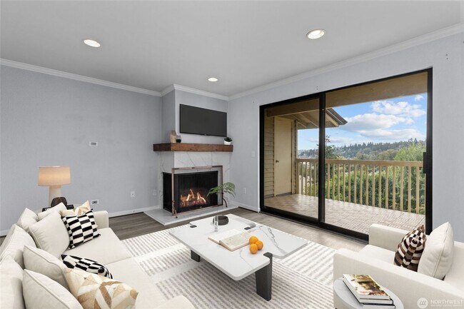 Building Photo - Available Now! Top-Floor Corner Unit w/ Sp...