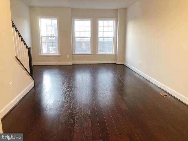 Building Photo - 13003 Martz St