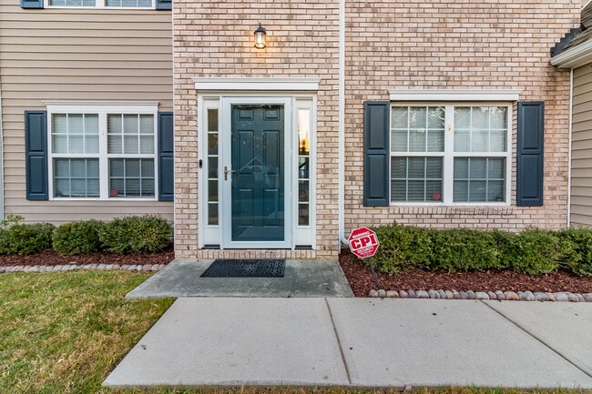 Building Photo - 2902 Framer Ln