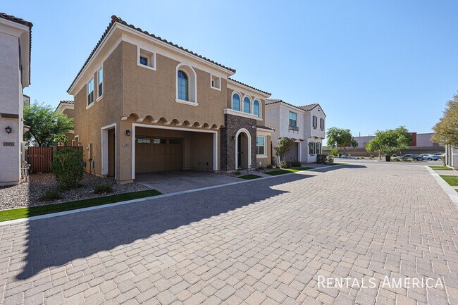 Building Photo - 743 N Abalone Ct.