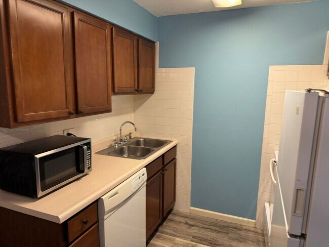 Foto del edificio - Charming 1BR Duplex in Saint Louis