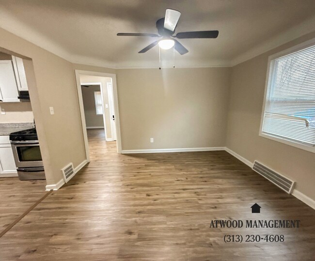 Foto del edificio - This beautifully updated 3-bedroom, 1.5-bath single-family home is ready for move-in!