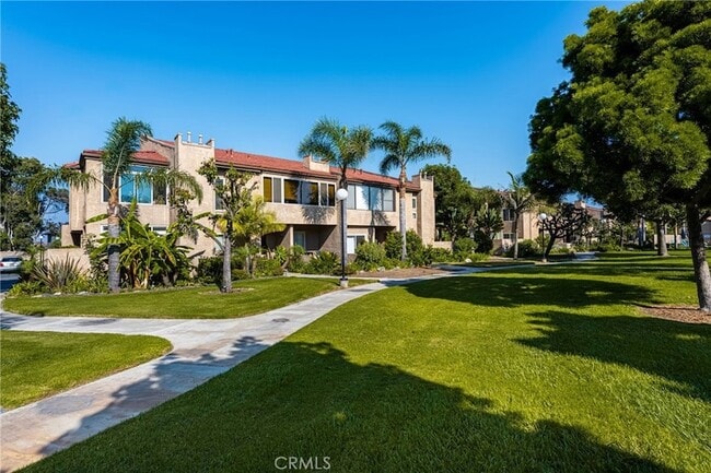 Building Photo - 16877 Bluewater Ln
