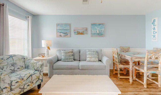 Foto del edificio - 572 E Beach Blvd