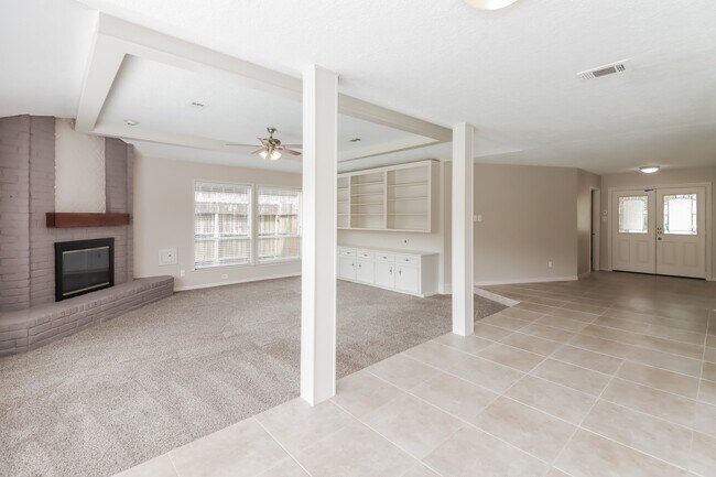 Building Photo - 1403 Diana Ct