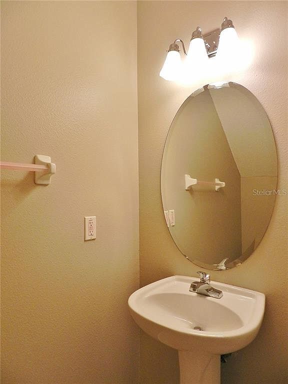 Foto del edificio - 6022 Osprey Lake Cir