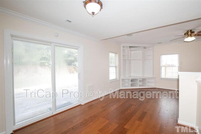 Building Photo - 229 Adefield Ln