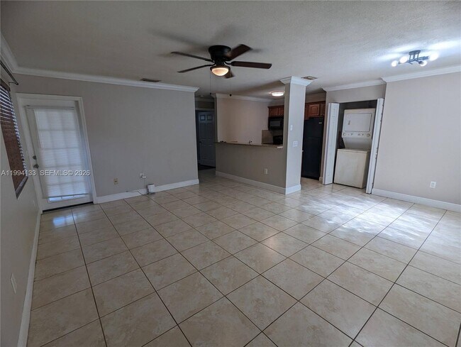 Foto del edificio - 10677 NW 45th St