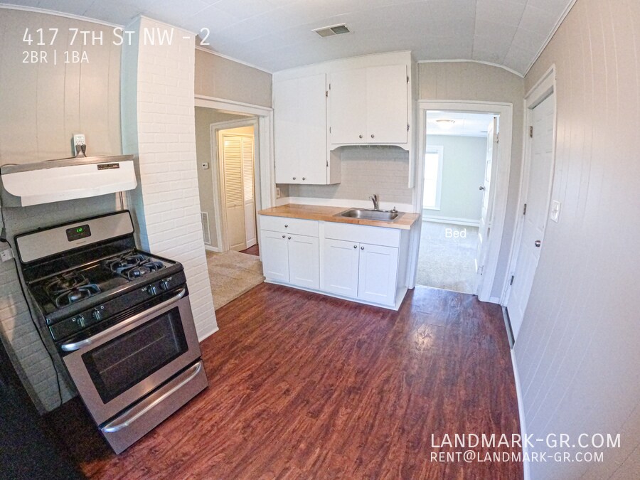 Primary Photo - Avail JUNE 1 - 2 Bed - 1 Bath. Includes wa...
