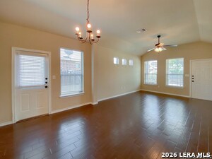 Foto del edificio - 143 Creekside Villa Dr