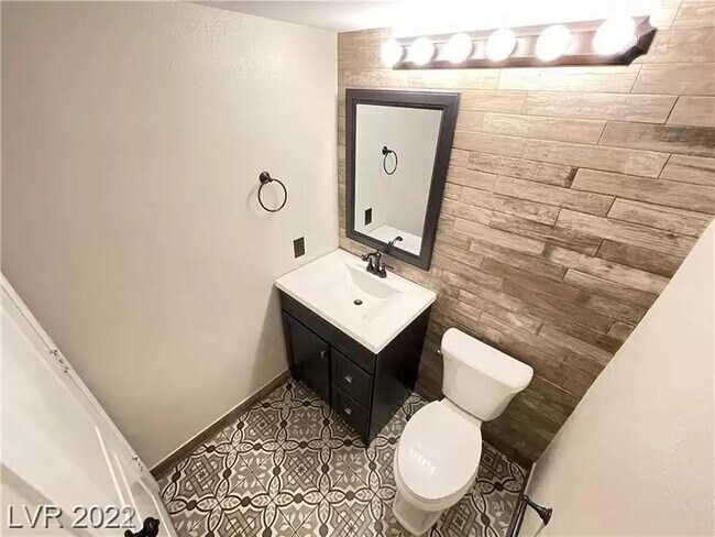 Building Photo - 8700 Diamond Creek Ct