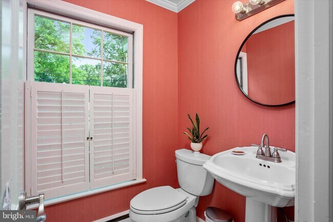 Foto del edificio - 127 Westerly Rd