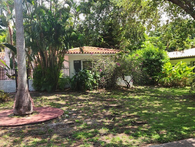 Foto del edificio - 1439 Miller Rd