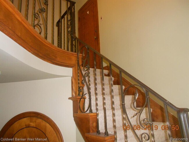 Foto del edificio - 798 Trombley Rd