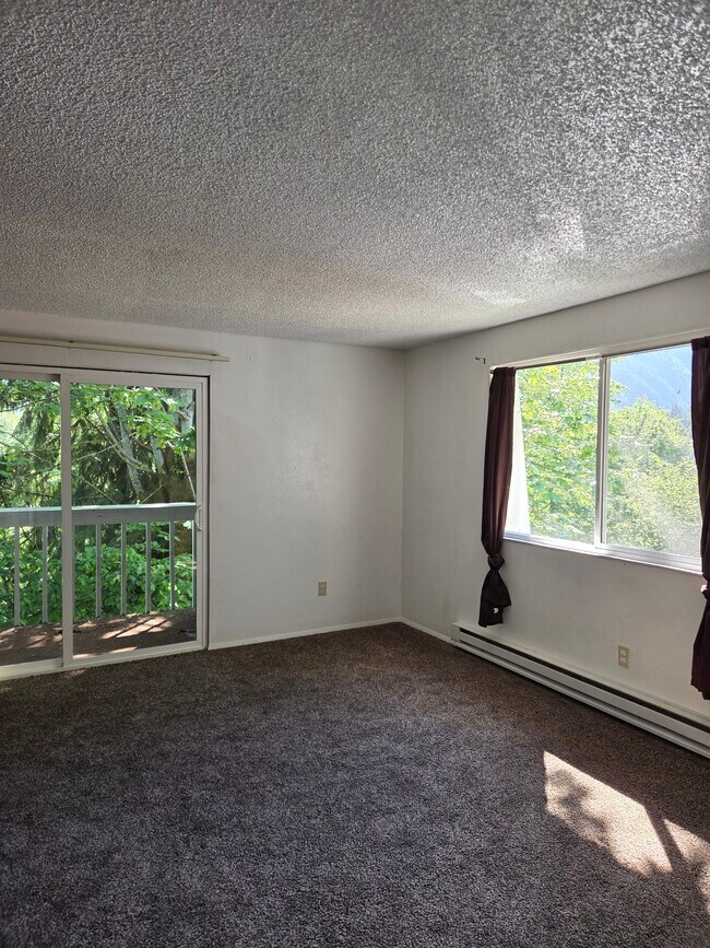 Foto del edificio - 200 Cherry Ln