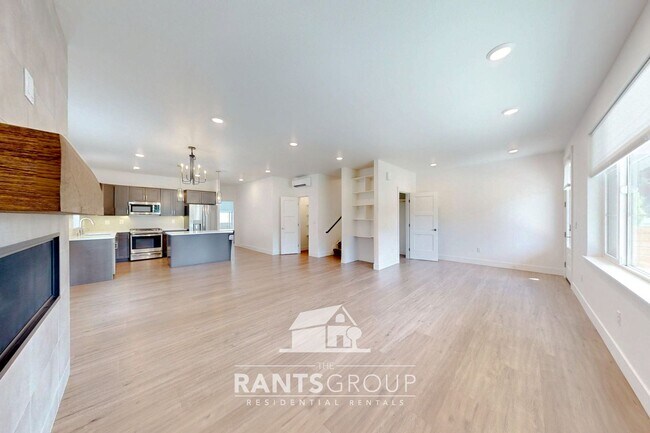 Foto del edificio - Modern Home in Trestlewood – Where Comfort Meets Community!