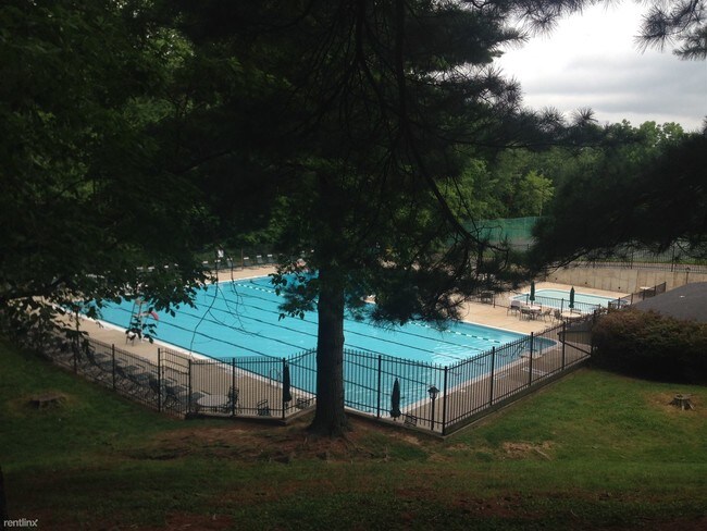 Foto del edificio - 9920 Walker House Rd