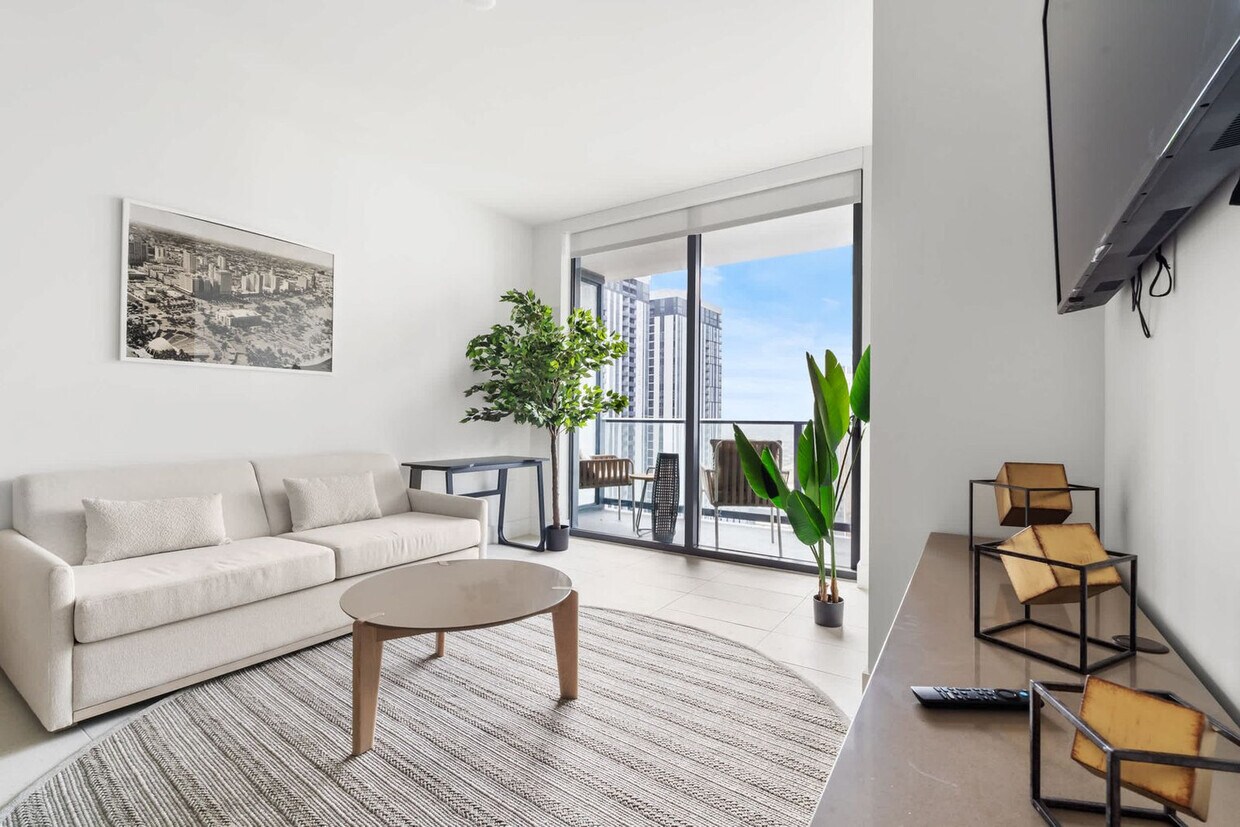 Foto principal - 125 NE 6th St