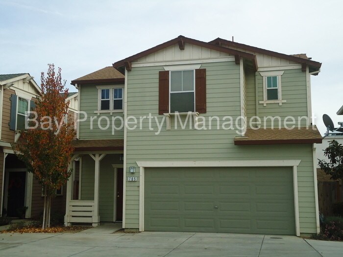 Foto principal - 705 Gardenia Pl