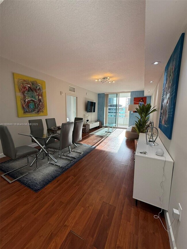 Foto del edificio - 170 SE 14th St