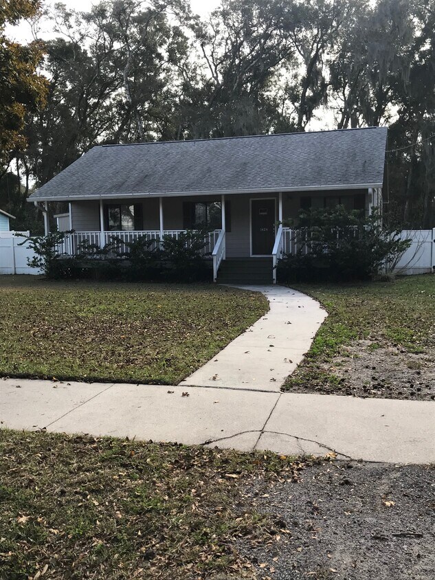 1424 Lewis St, Fernandina Beach, FL 32034 House Rental in Fernandina