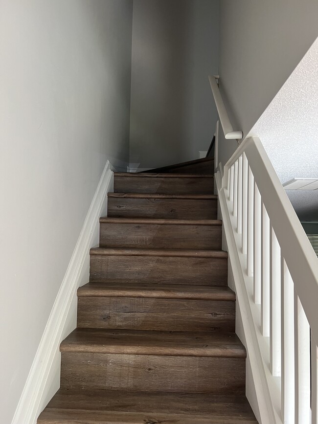 staircase - 10623 Sleigh Bell Ln