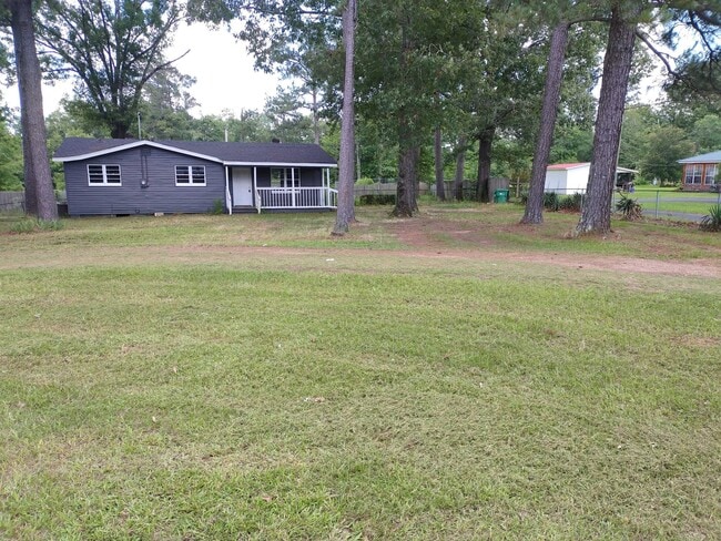 Building Photo - 683 Prairie Rd