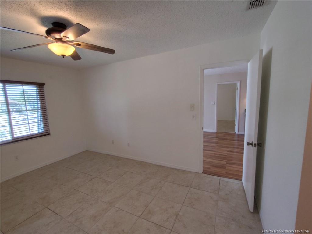 Building Photo - 950 S Kanner Hwy