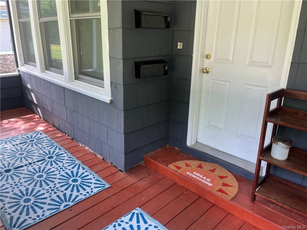 Foto principal - 68 Demarest Ave