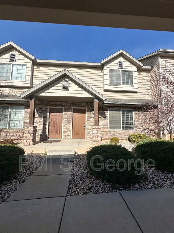 Foto del edificio - 340 1425 N St