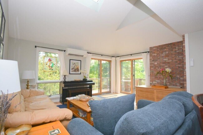 Foto del edificio - 3 Lakeview