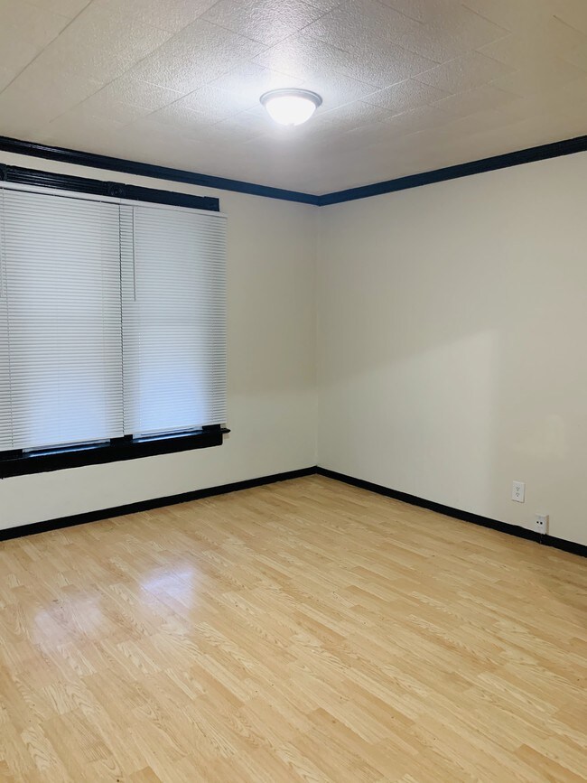 Foto del edificio - 1214 63rd St