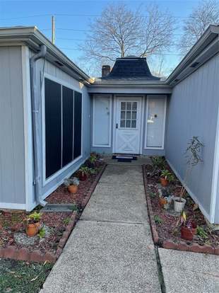 Foto del edificio - 14415 Locke Ln