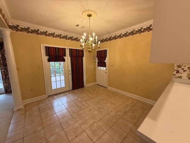 Building Photo - 52 Co Rd 296