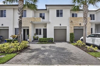 Building Photo - 1431 Pioneer Way
