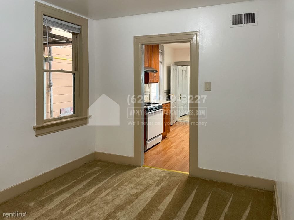 3-br-1-bath-house---208-brazil-avenue---san-francisco-ca-building-photo.jpg