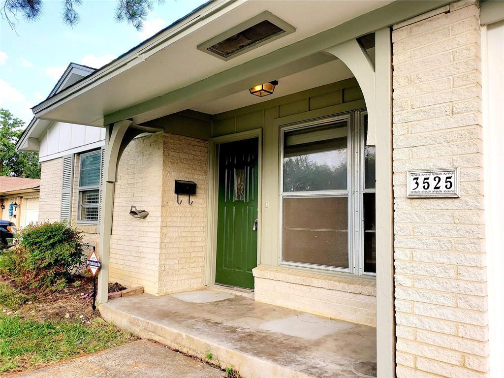 Primary Photo - 3525 Antilles Dr