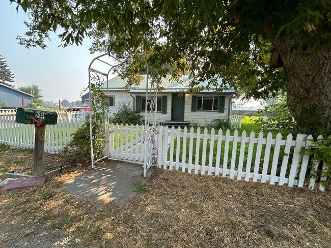 Foto del edificio - 234 Werth Ln