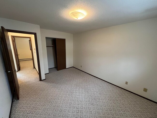 Foto del edificio - 715 Ridgeview Road