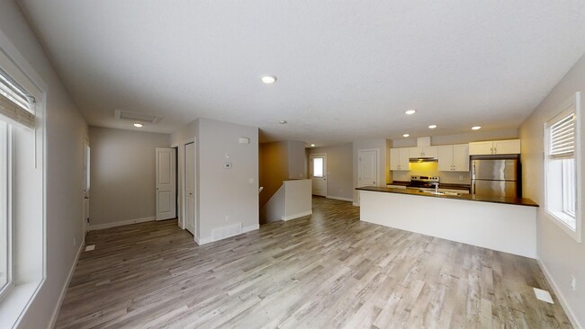 Building Photo - 9514A-95112 112 Ave