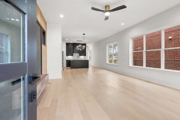 Building Photo - 1727 Nassau St
