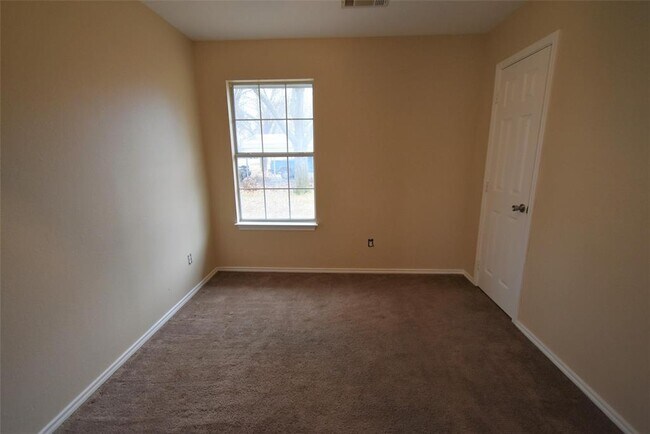 Foto del edificio - 208 N Main