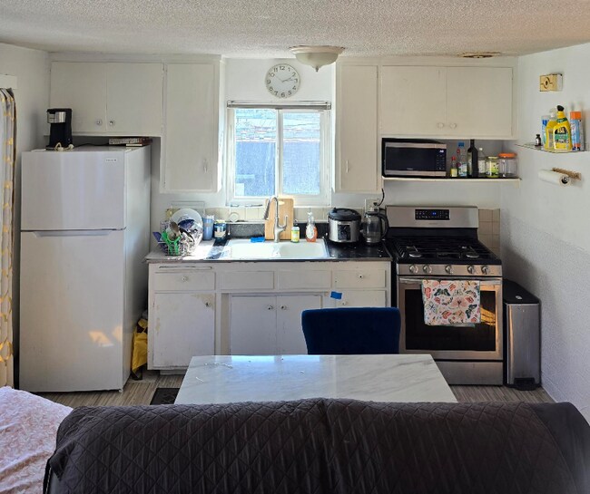 Foto del edificio - 1731 Silver Lake Blvd
