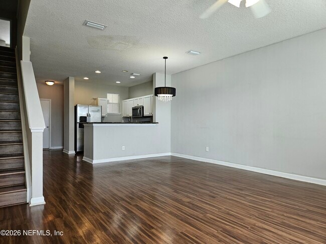 Foto del edificio - 2334 Sunset Bluff Dr